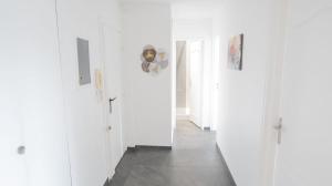 Appartements T5 Spacieux Metro Parking 2 min Creteil Soleil : photos des chambres