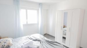 Appartements T5 Spacieux Metro Parking 2 min Creteil Soleil : photos des chambres