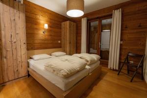 Chalets CASA-Chalet des Ponts : Evasion au Col Madeleine : photos des chambres