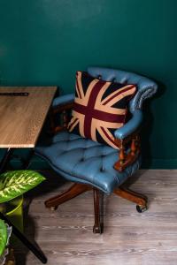 ApArt 2 Luxury 3BR Apartment Free Parking Sleeps 6