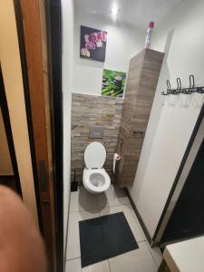 Le Celeste Maison de Village avec toit terrasse