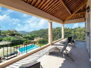 CASA-Mathilda luxueuse villa moderne avec piscine