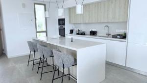 TooCoool Villa - Azure Seaview