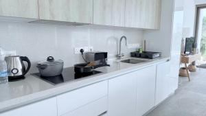 TooCoool Villa - Azure Seaview