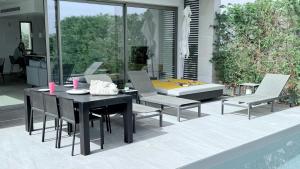 TooCoool Villa - Azure Seaview
