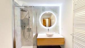 Chalets CASA-Le Cherk Chalet 300m2 jacuzzi sauna Vars les Claux : photos des chambres