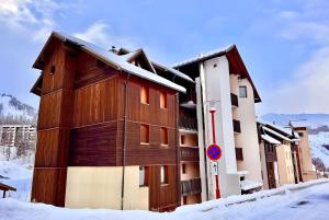 Appartements CASA-Amelie terrasse vue parking : photos des chambres