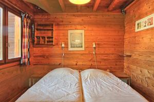 Maisons de vacances CASA Les Heureux Magnifique CHALET 6 chambres a RISOUL : photos des chambres