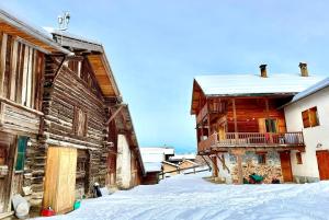 Appartements Casa-La Fuste centre Saint-Veran ski au pied : photos des chambres