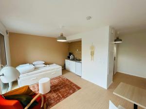 We Live In R - Suite 204