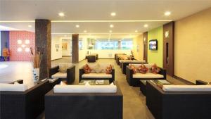 New 3BHK Kamla Luxury Apartment Near Lulu Mall