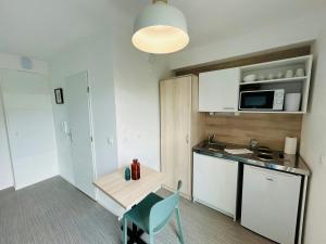 We Live In R - Suite 301