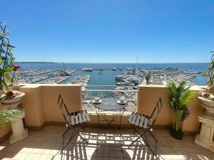 Grand Palais - 4 couchages - 1mezzanine - Vue mer