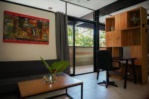 VED Beach Apt 4 - Steps to the Beach