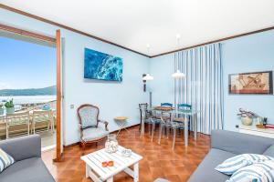 HouseofPoet parking seaview terrace AC