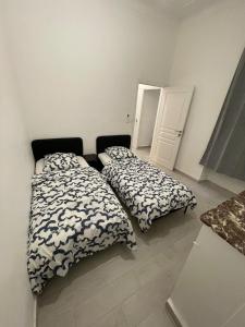Appartements Appartement entier T3 beau volume 1er etage : photos des chambres