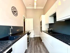 New Town luxury 1 bed apartment