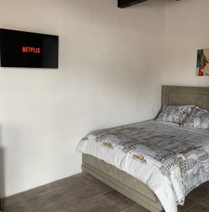 Downtown walk 2 papas club Private Gated Prkng