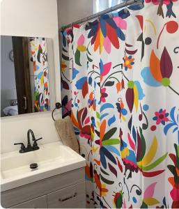 Downtown walk 2 papas club Private Gated Prkng