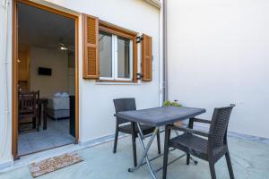 Mythos Suites-Hermes apartment