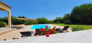 Villas Maison de vacances avec piscine en bord de mer : photos des chambres