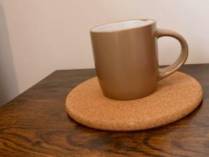 Stylish Double Room - Shared Bathroom - No Kitchen