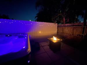 HOT TUB and Washer & Dryer in Unit
