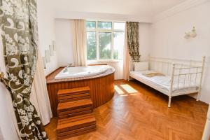 Malikane Residence,6 bed detached