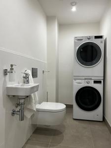 Elegant Prague Flat with Balcony, Workspace, Garage