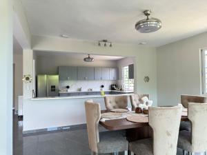 Casa Finca El Encanto - 8 pax, A Minutos de la Playa