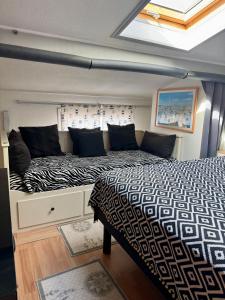 Rive Tranquille - 6pers - Histoire de clés