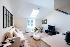 The Paddington Professional - by Out of Office Lifestyle