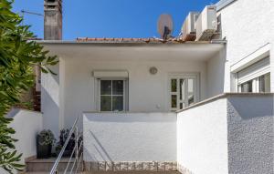 Cozy Apartment In Crikvenica With House Sea View