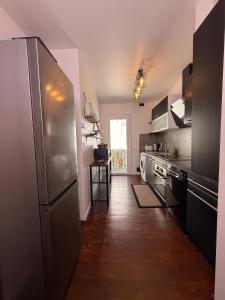 Appartements Le Peyrou - Elegant T2 - Parking gratuit - Clim - Centre Ville : photos des chambres