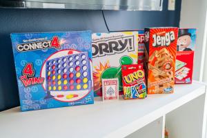 Unique 1BD -Central Downtown - Gym, Pool, Parking