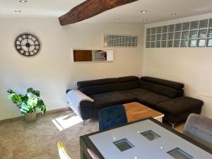 Appartement place aux aires en plein centre historique de Grasse