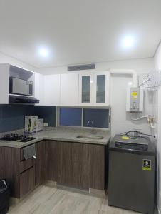 Apartamento amoblado, Edificio Avanzzare T1-304