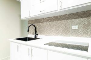 AQUA Villas Del Mar Apt 7 - 1BR Coastal Getaway by the Beach