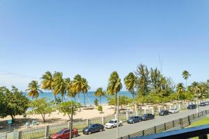 AQUA Villas Del Mar PH 9 - 2 BR Beachside Gem with Sublime Ocean Views