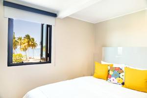 AQUA Villas Del Mar PH 9 - 2 BR Beachside Gem with Sublime Ocean Views
