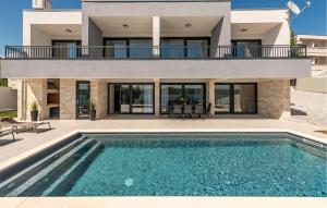 Lovely Home In Posedarje