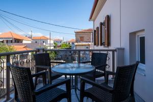 Mythos Suites-Apollo apartment