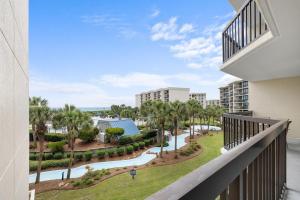 Seaside Paradise 3BR Condo Steps from the Beach