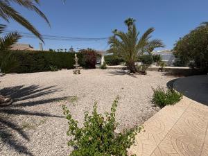 Ideal pool chalet WBR