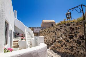 Skyline Villa Santorini Greece