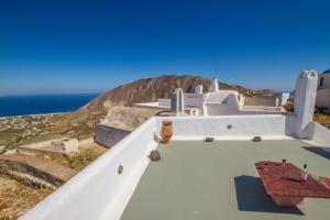 Skyline Villa Santorini Greece