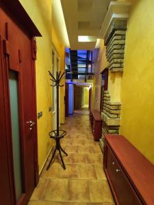 Noir Royale - Modern, Luxury, 3-level apartment