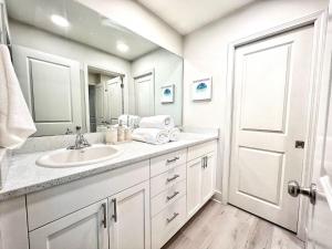 Sea Glass 311 2BR on the Beach