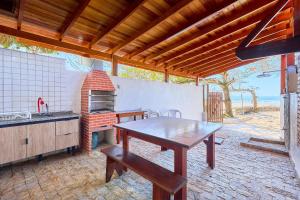 AF-69 Novidade, Toninhas Pé na Areia Casa C