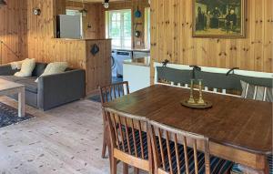 Cozy Home In Sjællands Odde With Wifi